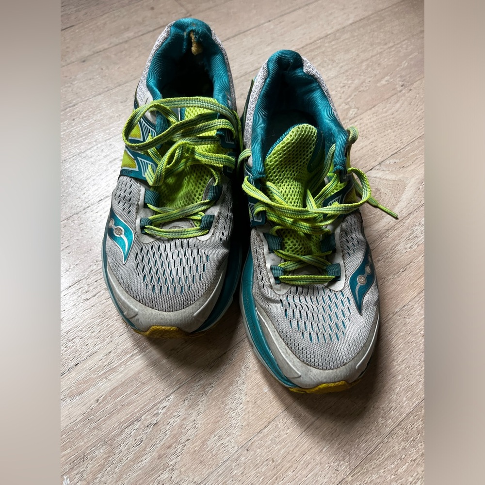 Saucony Everun shoes women size 8